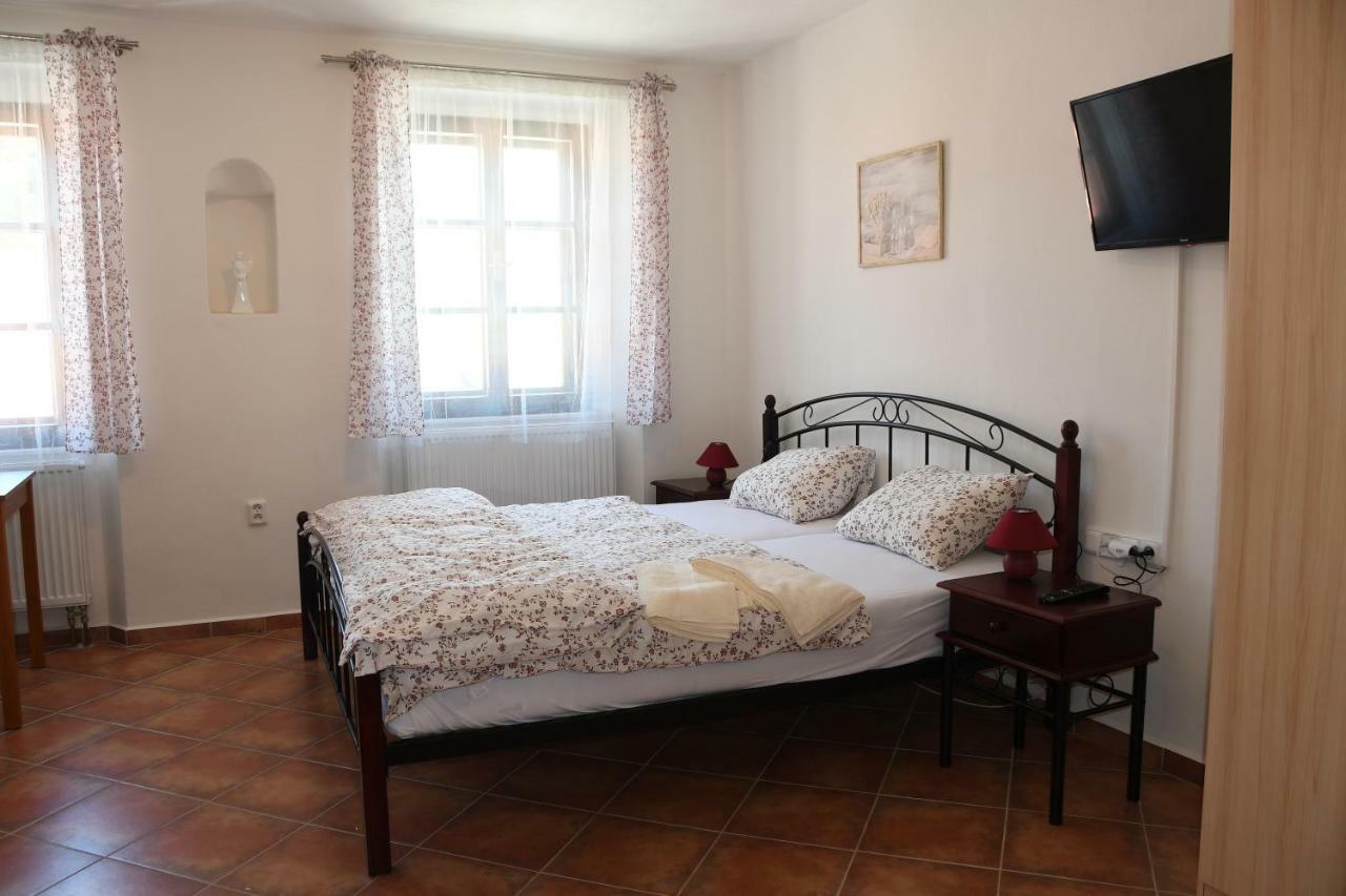 Penzion-Apartman Soucek Jindřichŭv Hradec Zewnętrze zdjęcie